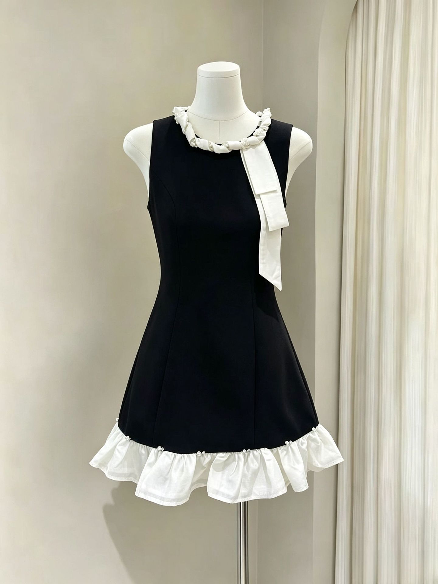 Herbstliches, elegantes, schwa – Dolls Bewertung und Preis